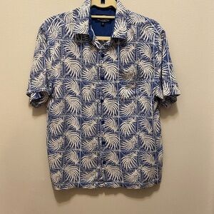 mens Nat Nast blue & white buttom down short sleeve shirt size Medium beautiful!